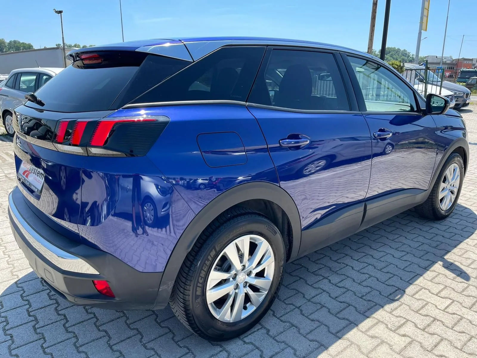 Peugeot 3008 1.5 HDI GRADIRAN Image 3